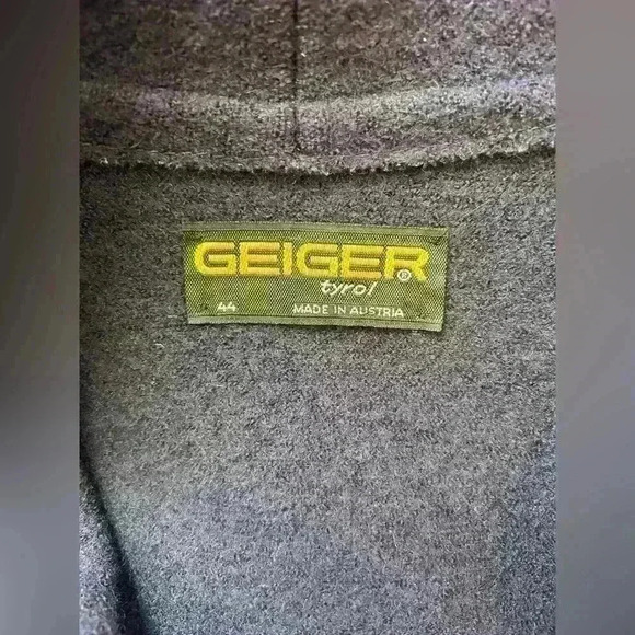 Geiger Tyrol Made in Austria Pure Wool Navy Collared Button Down Sweater - Picture 5 of 6